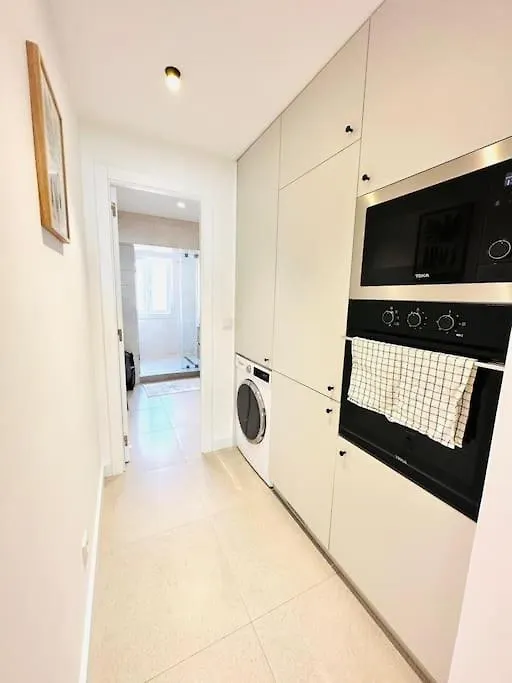 Lisbon City Center Flat For 6 Pp